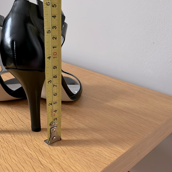 NINE WEST Black Leather Stiletto - Picture 11 of 11